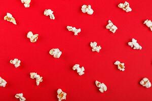 pop corn macro sur une rouge Contexte photo