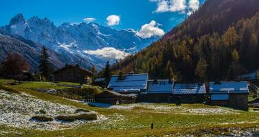 paysage de le français Alpes dans l'automne photo