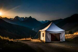 une tente est ensemble en haut sur une Montagne route à le coucher du soleil. généré par ai photo