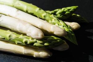 asperges officinalis un légume de saison photo