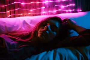 en train de dormir beauté, lumières et femme avec sommeil et Créatif néon éclairage. neural réseau ai généré photo