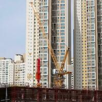 photo de haute altitude grue à construction site dans Corée