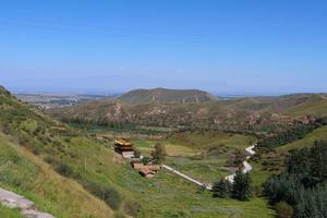 belle vue sur le paysage du temple mati à zhangye gansu en chine. photo