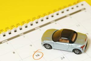 calendrier et voiture Assurance prime Paiement rendez-vous photo