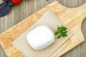 mozzarella plus de en bois photo