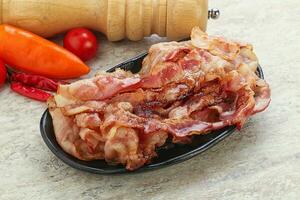 collation au bacon frit pour le petit déjeuner photo