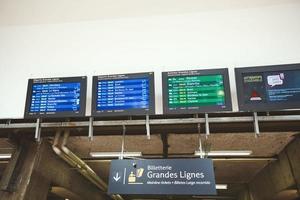 gare montparnasse à paris photo