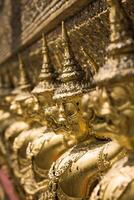 Golden Garuda de Wat Phra Kaew à Bangkok, Thaïlande photo