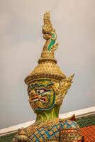 statue dans wat phra kaew à Bangkok Thaïlande photo