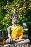 Bouddha de statue à ayutthaya thaïlande photo