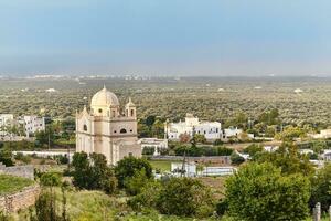 magnifique la nature et architecture de le ostuni, Bari, Italie. photo