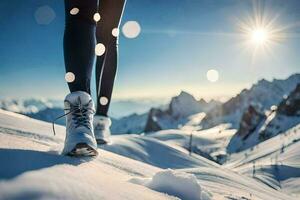 une la personne en marchant sur neige couvert montagnes. généré par ai photo