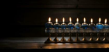 Hanoukka menorah avec tout bougies allumé photo