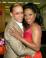 sheryl Lee Ralph et sen Vincent hughes s'applique pour leur mariage Licence Beverly collines municipal tribunal maison Beverly collines Californie mai 12 2005 photo