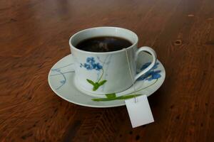 une tasse de thé sur la table photo