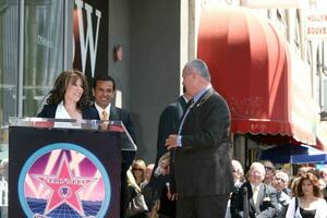 à M lebonge Kate linder Kate linder reçoit une étoile sur le Hollywood marcher de la célébrité los angeles Californie avril dix 2008 photo