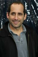 peter Jacobson en arrivant à le los angeles première de monstres contre extraterrestres à Gibson amphithéâtre dans universel ville Californie sur Mars 22 2009 photo