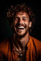 de bonne humeur studio portrait de une souriant européen homme avec frisé rouge cheveux, fermer, doux lumière, ai généré art photo