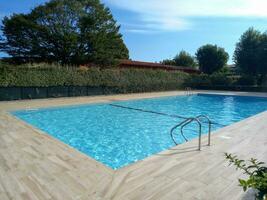 piscine vide photo