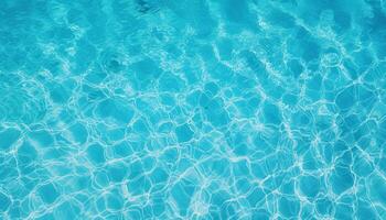 l'eau nager bassin texture Haut voir, bleu déchiré l'eau dans nager piscine, abstrait été bannière Contexte l'eau vagues dans lumière du soleil avec copie espace photo