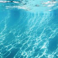 clair bleu l'eau dans une piscine, avec lumière du soleil brillant par et création une magnifique réflexion. génératif ai photo