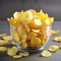 ai généré une pile de croustillant Patate frites sur une blanc Contexte photo