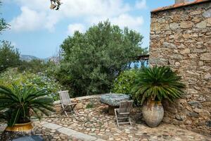 typique village sur la Corse, France. vue de traditionnel Maisons dans le intérieur de la Corse, France photo
