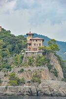 vue à le plus grandiose palais un bâtiments à le plus modeste appartements, Portofino, Italie photo