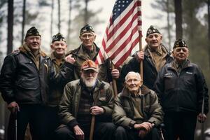 ai généré groupe de Sénior gens avec le américain drapeau dans le forêt, groupe de anciens combattants de différent générations recueillies autour une mât de drapeau, ai généré photo