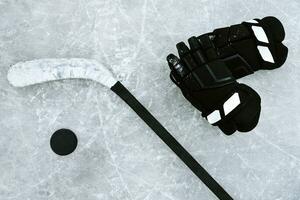 des choses sont une le hockey joueur sur le la glace photo