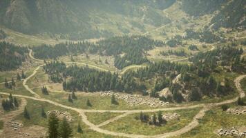 une scénique Montagne route enroulement par Stupéfiant paysages photo