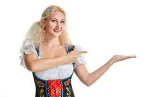 magnifique Jeune blond fille de oktoberfest Bière Stein photo