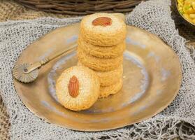 en bonne santé fait maison sucré amande biscuits ou des biscuits photo