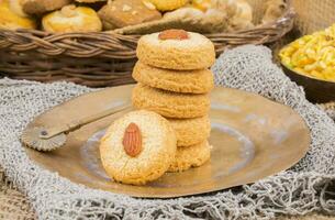 en bonne santé fait maison sucré amande biscuits ou des biscuits photo