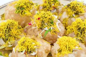 Indien épicé chaat article sev puri photo