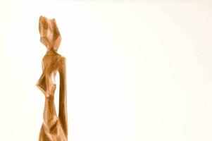 une en bois sculpture photo