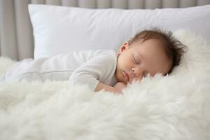 ai généré mignonne peu bébé en train de dormir sur lit à maison. adorable enfant, une nouveau née bébé en train de dormir sur une blanc lit, ai généré photo