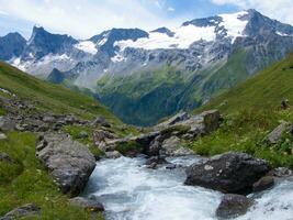 une Montagne intervalle photo