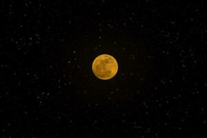 nuit ciel et Orange plein lune. photo