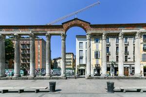 colonne di san lorenzo - milan, Italie photo