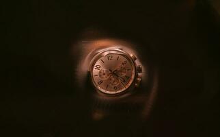 futuriste illuminé l'horloge dans ensoleillé Couleur style photo
