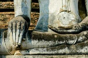 une proche en haut de une Bouddha statue photo