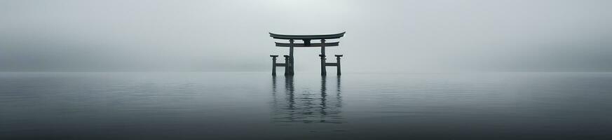 ai généré le shinto tombeau dans le brouillard. panoramique image photo