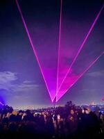 Londres dans le Royaume-Uni sur 4 novembre 2023. une vue de le laser spectacle à Alexandra palais photo
