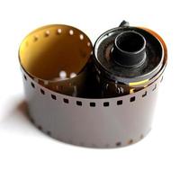 Rouleau de film photographique vintage 35 mm sur blanc