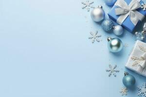 ai généré Noël veille concept. Haut vue photo de bleu et argent babioles flocon de neige ornements élégant présent des boites et confettis. ai généré