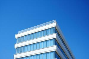 ai généré photo de une moderne Bureau bâtiment contre une clair bleu ciel. génératif ai