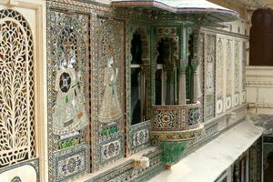 noble prince mur mosaïques, , ville palais, udaipur photo