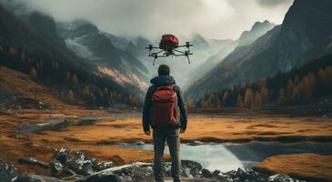 ai généré gars dans sac à dos et drone dans Montagne Voyage photo