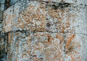 proche en haut vieux lichen brique texture mur concept photo. médiéval architecture, Urbain ville la vie photo
